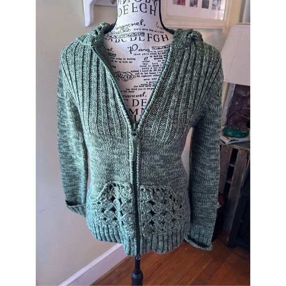 Cabela’s Hooded Sweater - Picture 13 of 16